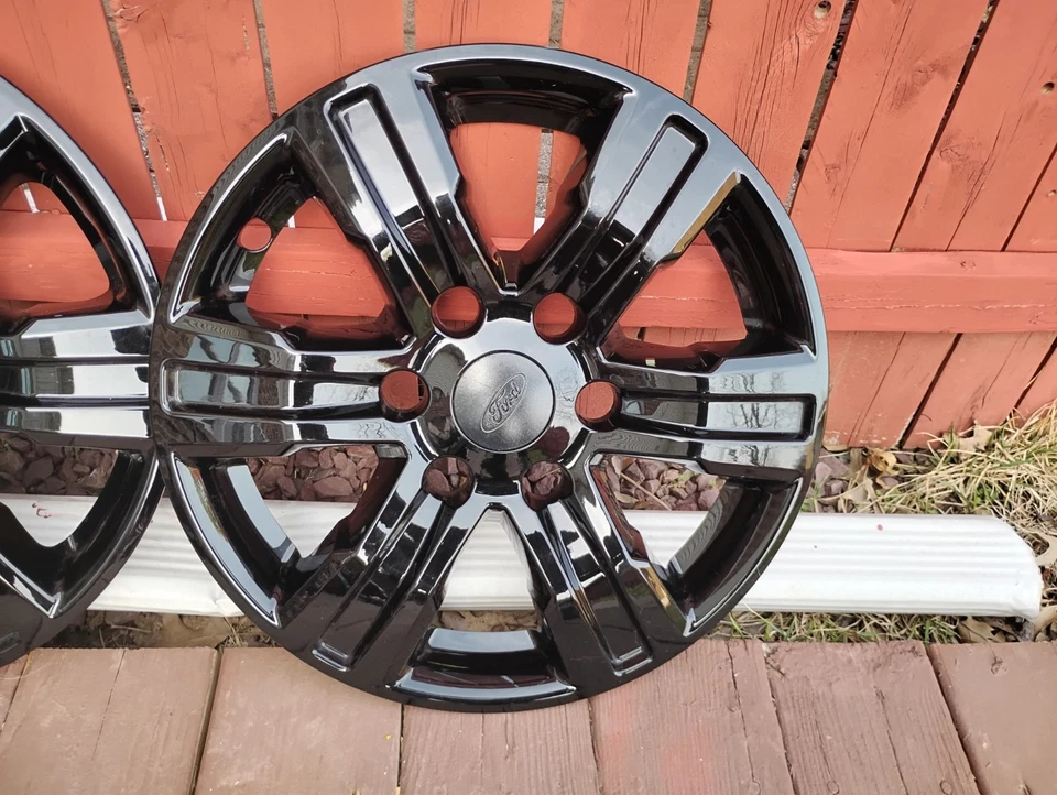 Juego de 4 cubiertas de rueda negras brillantes Ford Ranger 2019-2023 XL/XLT 17" Foto 3 de 4