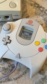 Sega Dreamcast Console BUNDLE HKT-3020 w/ OEM controller, VMU Memory! Excellent