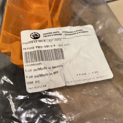 BRP/CAN-AM  Footrest RR B-337 ASSY Orange Rear Footrest 291005905 Genuine Part