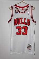 white 1997-98 Chicago Bulls Scottie Pippen 33 stitched Mitchell Ness jersey