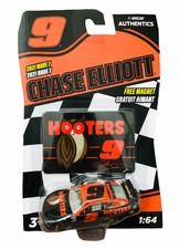 CHASE ELLIOTT 9 HOOTERS NASCAR AUTHENTICS 2021 WAVE 7 W/ MAGNET