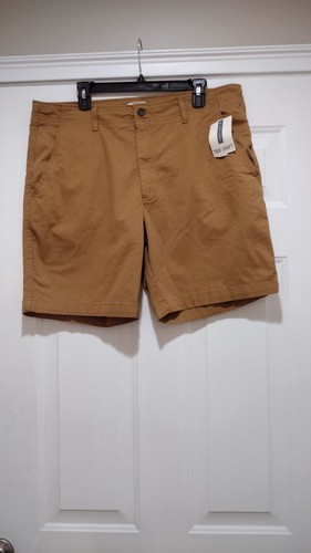 NWT True Craft Men's Cargo Tan 38" Inseam 9" Shorts - Picture 3 of 12