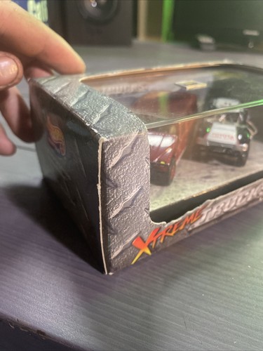 1999 Hot Wheels Collectibles Performance Series #1 Xtreme Trucks Set - Sealed - Picture 2 of 12