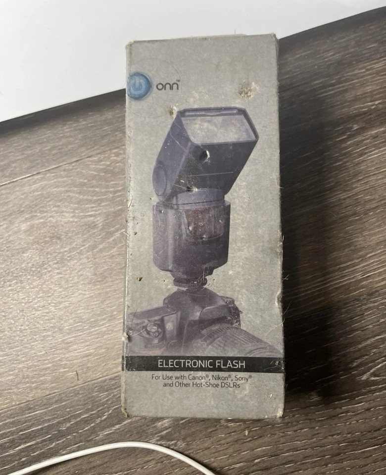 onn Universal Electronic Flash (canon Nikon Sony) Ona18ca004 - Image 2 of 4