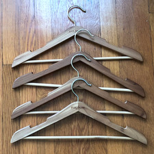 FILSON Cedar Hanger with Trouser Bar Classic Insect Repellent Lot of 4