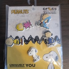 New Authentic Peanuts Snoopy Crocs Jibbitz 5 PACK Shoe Charm NWT Genuine NIB