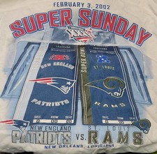 XXXVI New England Patriots Super Bowl 36 Rams Brady Delta Vintage T-SHIRT 