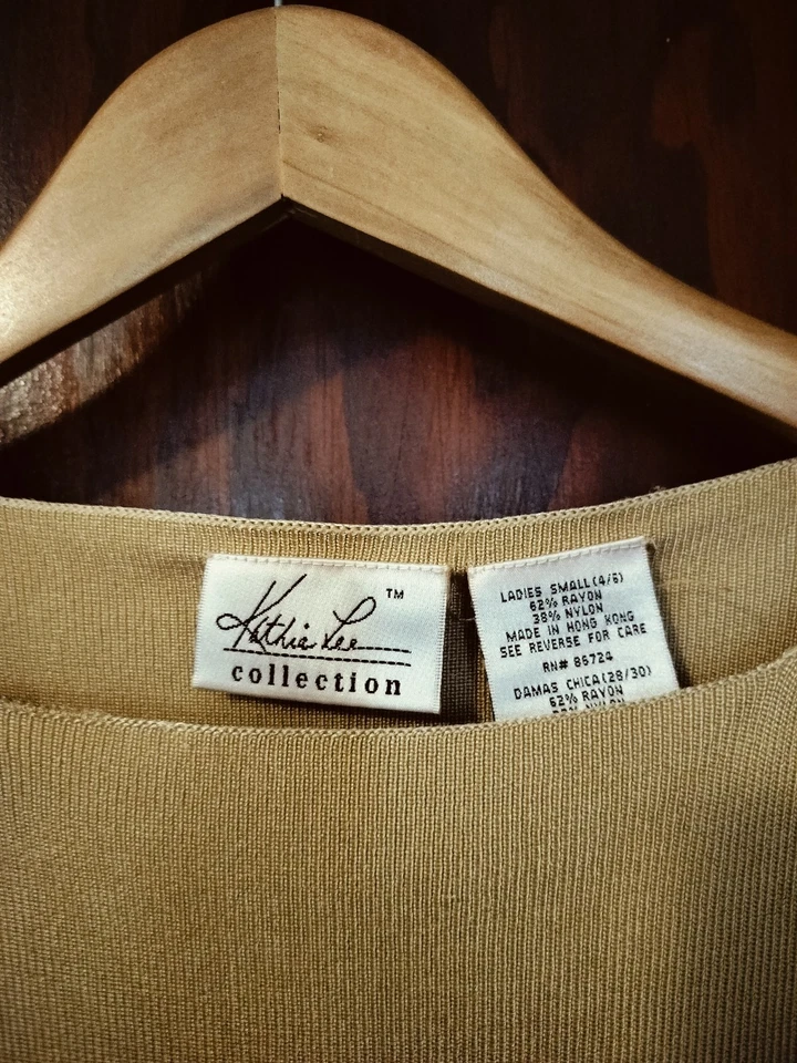 Blusa De Colección Sin Mangas Colección Kathie Lee Beige Rayón Años 90 Pequeña Foto 3 de 4