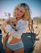 SABRINA CARPENTER Hand Signed Original 8x10" Authentic Autograph