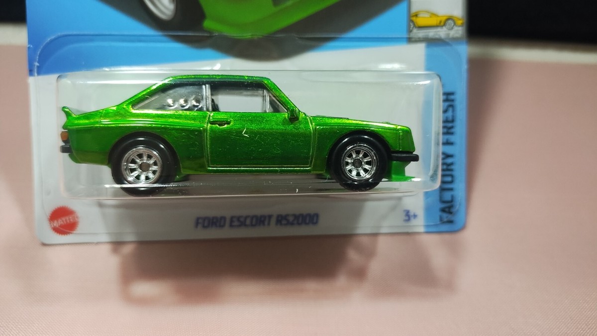 Hot Wheels Ford Escort RS2000 Super Treasure Hunt