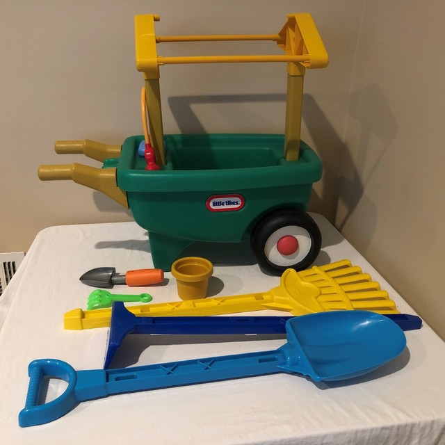 little tikes red wheelbarrow