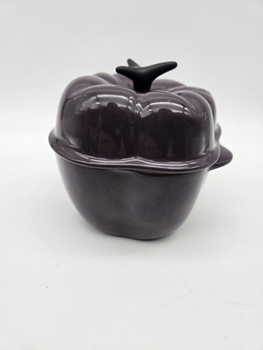 Le Creuset Purple Bell Pepper Mini Cocotte Casserole Dish Stoneware Petite Rare - Picture 2 of 7