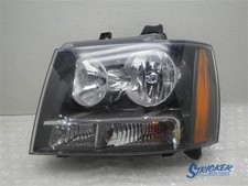 Chevrolet Tahoe 2007-2014 Headlight Assembly 22853025 2147 Chevrolet Tahoe 2007-2014 Headlight Assembly 22853025 2147