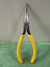 Klein Tools D203-7  Side-Cutting Long-Nose 7 Inch Pliers