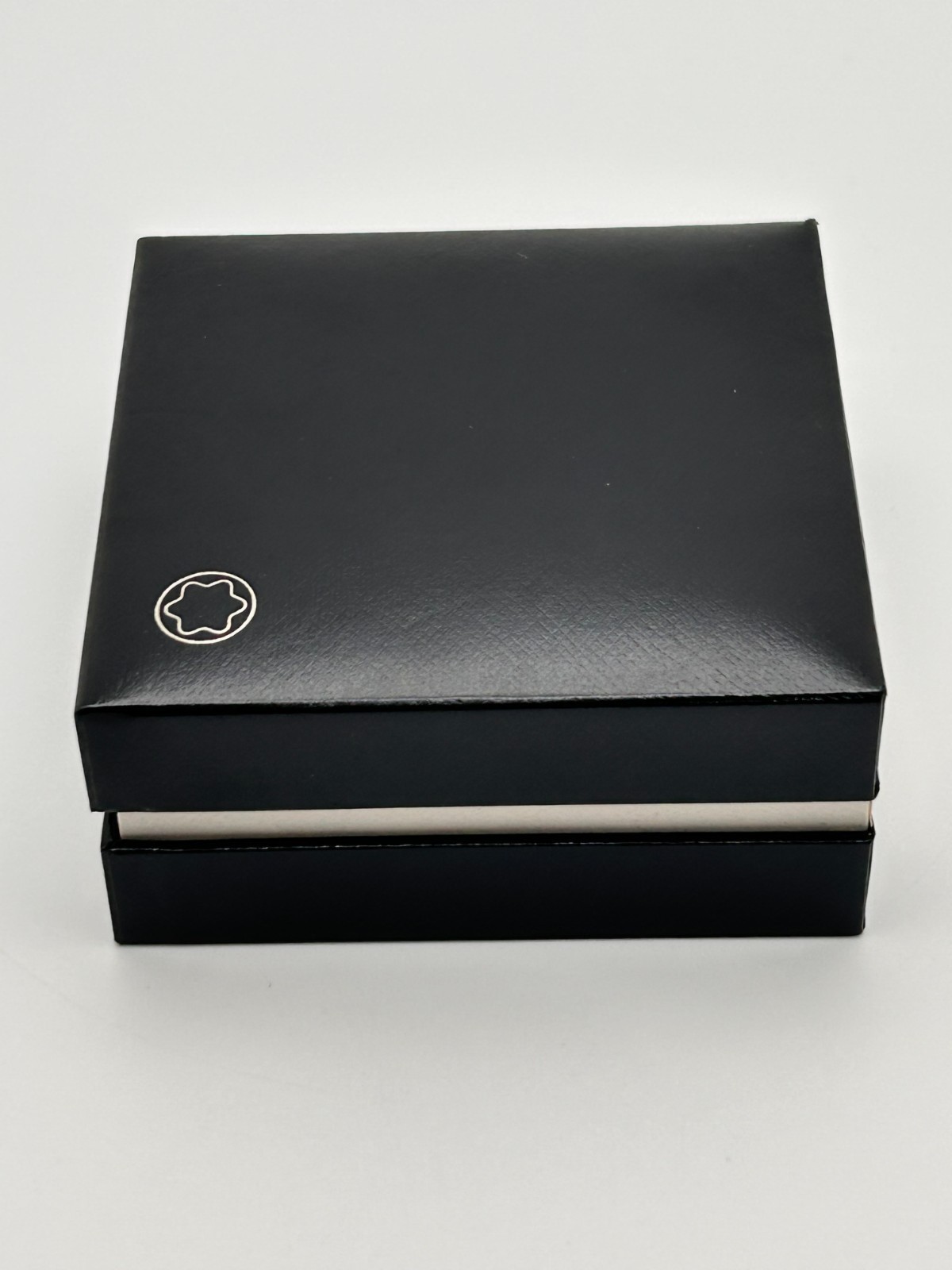 Montblanc Cufflinks Rectangular Rubber Inlay Star… - image 15