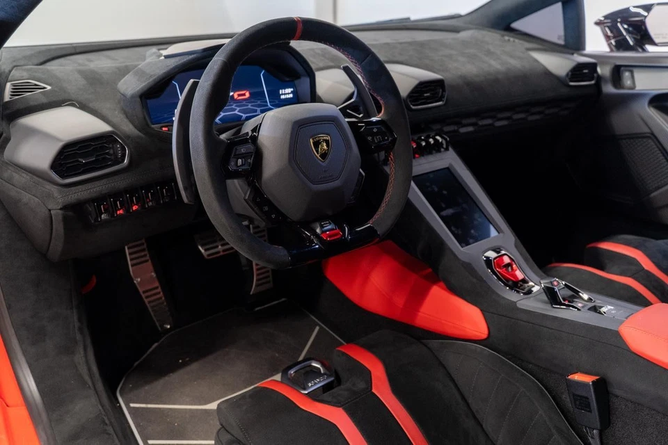 2023 Lamborghini Huracan  - Image 2 of 4