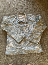 US Army ACU Jacket Mens Medium Regular UCP Digital Camo Field Coat Military