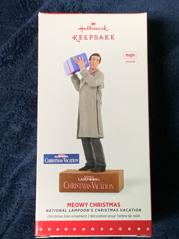 Hallmark Keepsake Ornament: 2015 National Lampoon's Christmas Vacation Meowy...