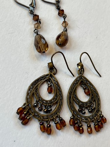 Lot of Smokey Brown Plastic Bead & Antique Bronze Lacey Teardrop w Tiny Bead Dan - Picture 4 of 8