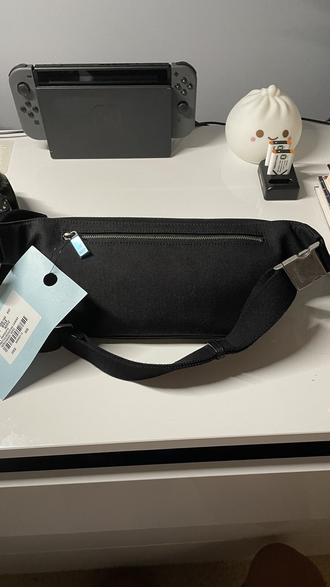 ショルダーバッグ SAINT LAURENT Two-Tone Canvas Universit?? Crossbody Bag SAINT LAURENT Two-Tone Canvas Universit?? Crossbody Bag