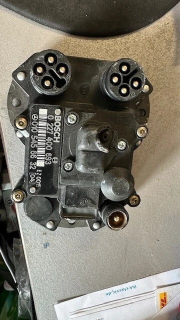 Mercedes Benz S-Klasse W126 M117 - Zündsteuergerät A0105456632  