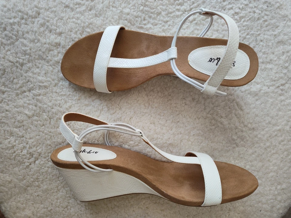 Style Co Women Heels 10M White Leather T-Strap Slingback Fit Mulan Wedge Shoe - Image 4 of 4