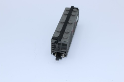 Life-Like N Scale Bangor and Aroostook Boxcar & Koppers Plastic Covered Hopper - Picture 8 of 9