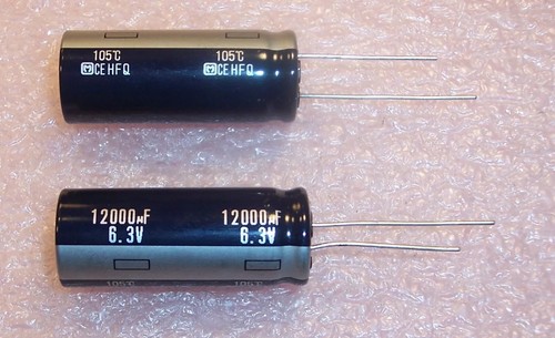 100 Condensatori Panasonic 1000uF 6.3V – HFQ Bassa Impedenza – ECA0JFQ102 Radiale