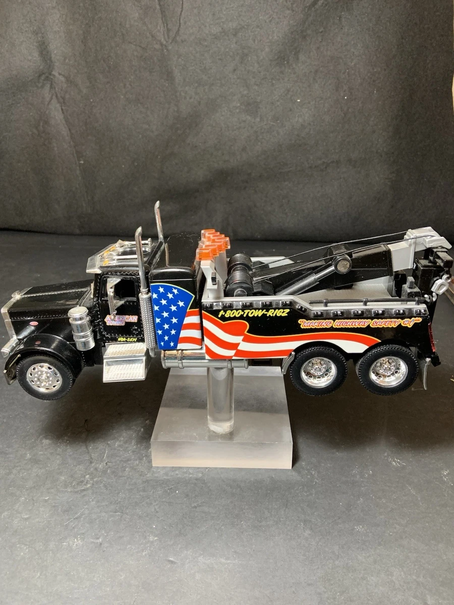 Jada Toys Peterbilt 1:32 Scale Diecast Cars, Trucks & Vans for