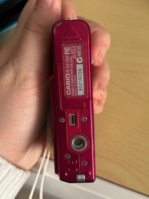Casio EX-Z50 Digital Camera: Compact 7.2 Megapixels red | eBay
