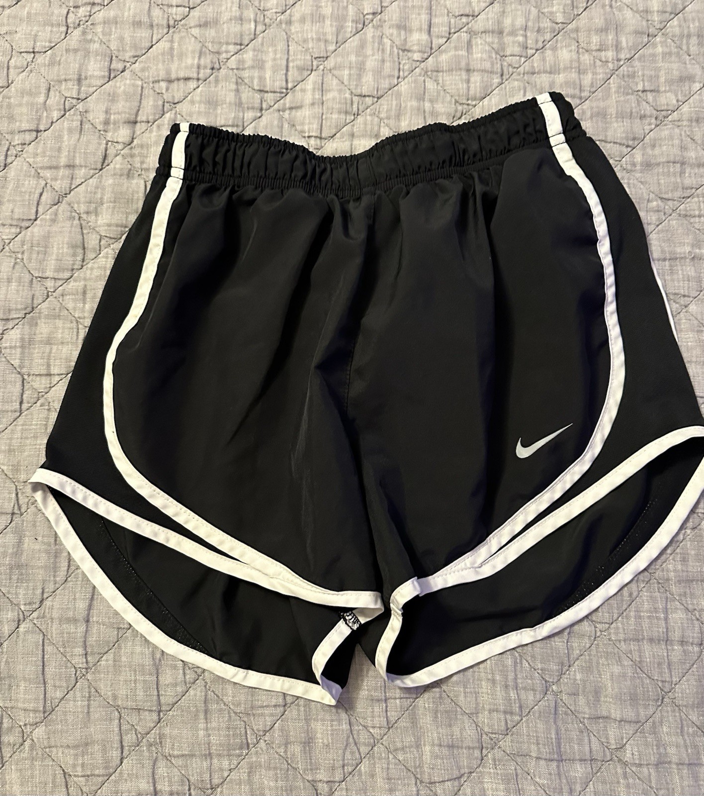 Nike Dri-Fit Tempo Shorts Women L Black White Running Athletic Lined Lightweight