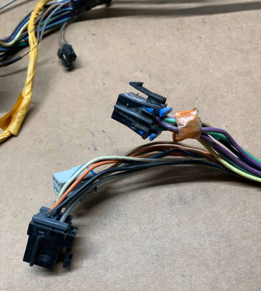 Arnés de cableado de puerta de conductor para camioneta Chevy GMC C/K1500 1995-1999 Suburban Yukon SUV Foto 4 de 4