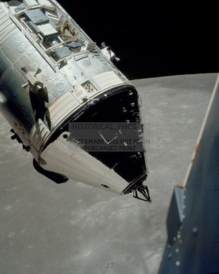 APOLLO 17 COMMAND AND SERVICE MODULES IN LUNAR ORBIT 1972 8X10 PHOTO