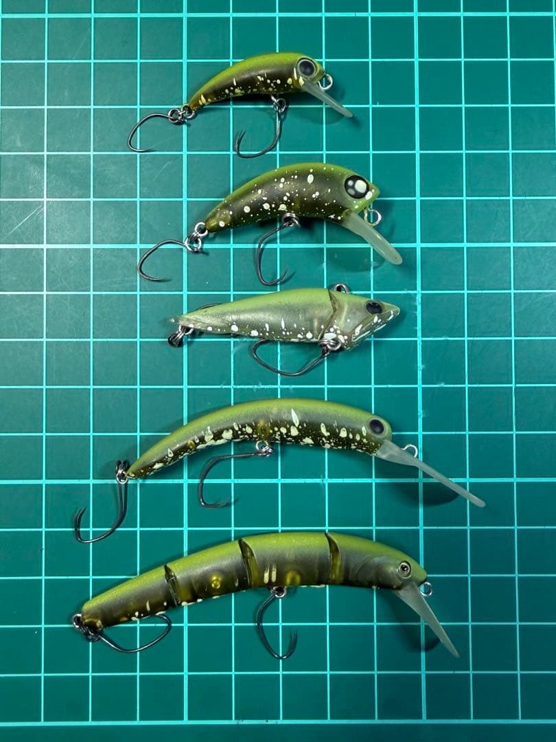 Desmelon Trout Fishing Lures Set 5pc Slim Tremo Bell Auger Used - Image 2