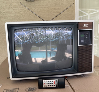 19" Zenith TV Space Command CRT Retro Gaming SD1911W W/ Remote and Antenna VTG