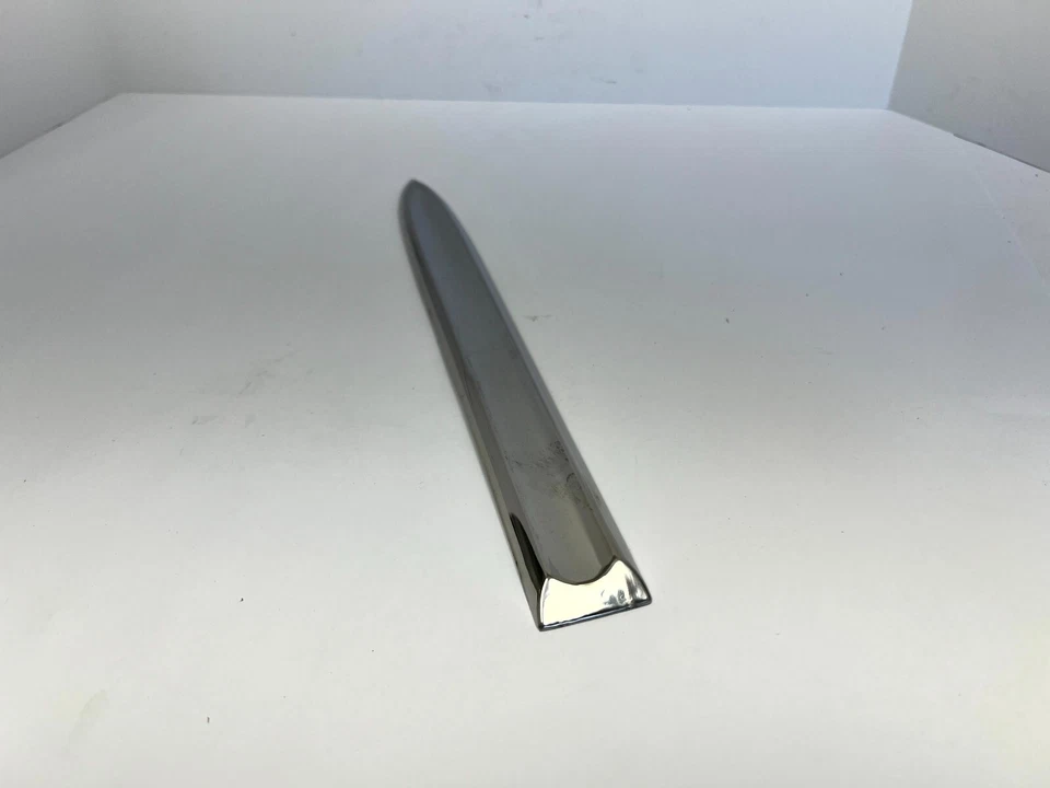 Guardabarros delantero derecho Desoto Firesweep 1957 moldura cromada 1686760 nuevo en stock Foto 3 de 4