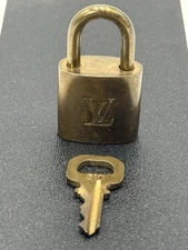 Louis Vuitton Padlock Set 310.