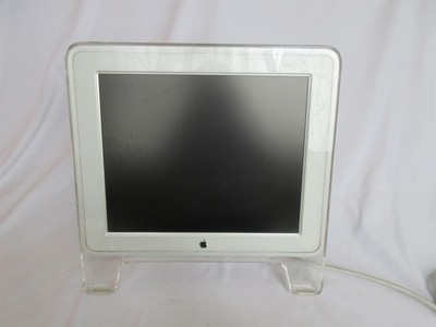 Vintage 2001 Apple 17'' Studio Display LCD model M7649 