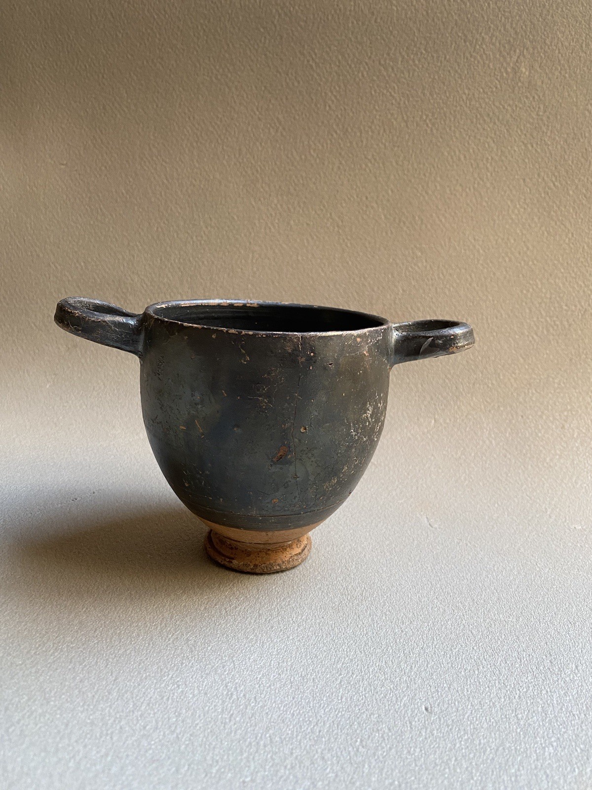 Skyphos Céramique Grande Grèce  Antique Italie Apulie Vase Noir Terre Cuite