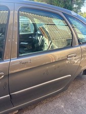 Porte arrière et accessoires Citroen XSARA