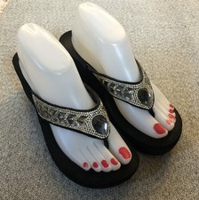 Yellow Box Belmac Black Clear Rhinestone Bling Wedge Sandals Women s 8.5