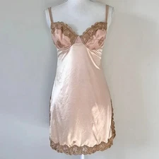 90s Vintage Victoria’s Secret Slip