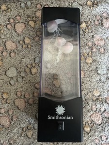 Smithsonian Jellyfish Tank Educational Toy with Light-Up Feature