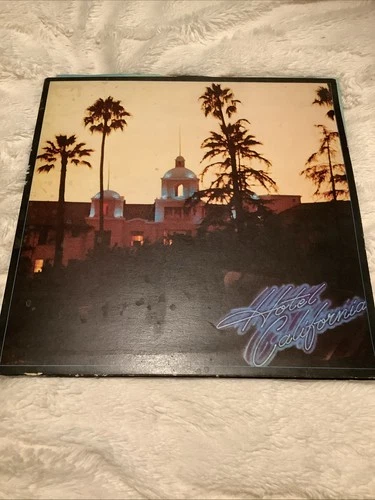 The Eagles  Hotel California. 1976. 1st Press UK, With Poster V Good Cond