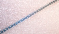 QTY 100 1uf 35V 10   B  CASE 3528 SMD TANTALUM CAPACITORS 293D105X9035B2TE3