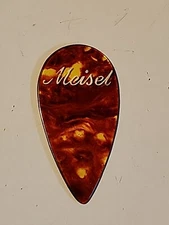 (D2-1) --- Vintage 1970s/60s Meisel Guitar Pick