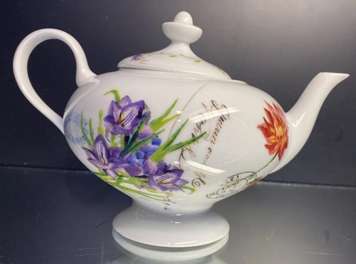 Bernardaud...Jardin des Fleurs..Teapot with Creamer and Sugar w/ Lid. Excellent - Picture 4 of 15