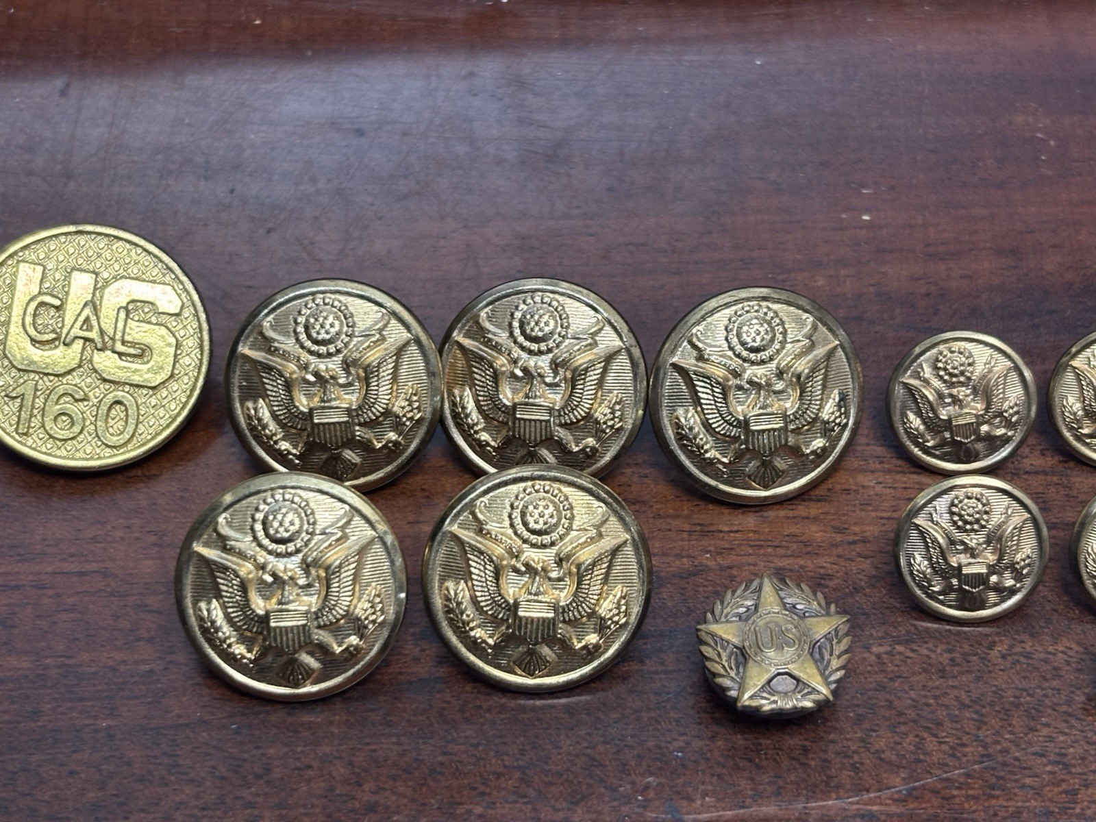 Vintage US Army Military Buttons and medals.