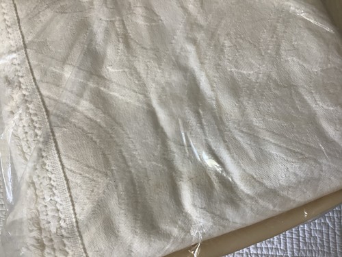 FIELDCREST KING SIZE (118x118in) “olde Virginia”BEDSPREAD IN ORIGINAL Packaging - Picture 13 of 19