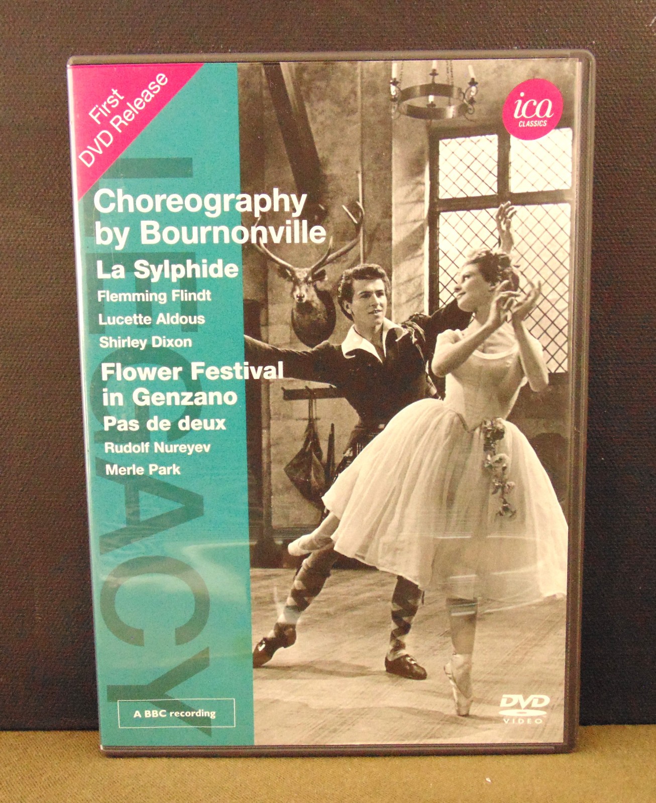 LA SYLPHIDE -&- FLOWER FESTIVAL IN GENZANO